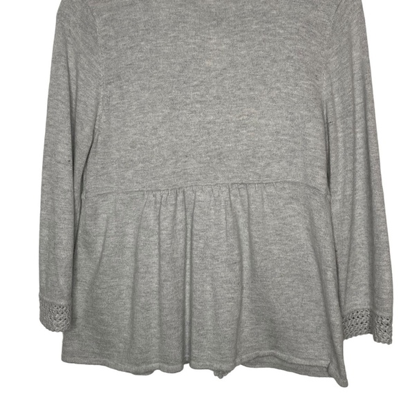 Cynthia Steffe Gray Cardigan Sweater w/Crochet Details Sz S - Picture 6 of 11